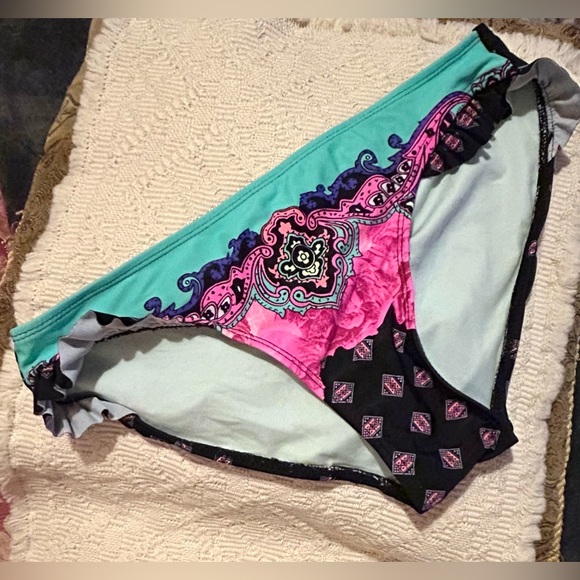 👙OP Bikini scrunch bottom, multi color Size M, great condition - Picture 5 of 7